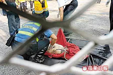 无头童尸被绑海底铁柱,扒一扒古今以来的恐怖邪术"打生桩"!