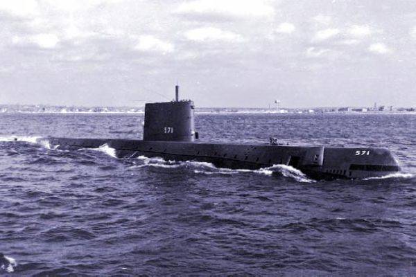 吕34号潜艇图片
