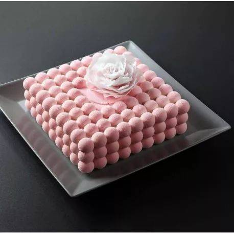 乌克兰美女设计师逆天操作,把建筑放进蛋糕里,惊艳世人!
