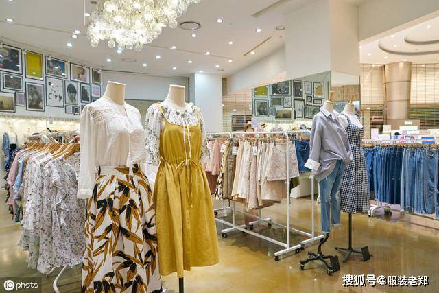 深圳服装批发全攻略：货源、价格、拿货技巧与供应商甄选实战指南