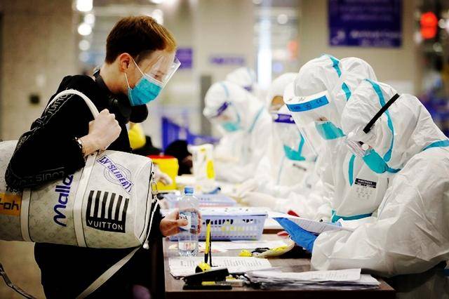 原创委内瑞拉出现确诊病例后,马杜罗宣布举行军演:为应对疫情做准备