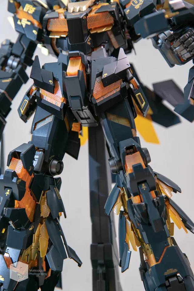 pg独角兽2号机命运女神 报丧女妖装备混合