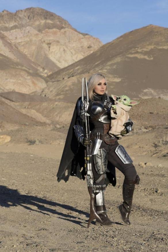 傲人身材别有韵味曼达洛人女武士cos作品赏