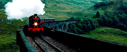 还记得《哈利·波特》中乘坐的蒸汽火车吗?