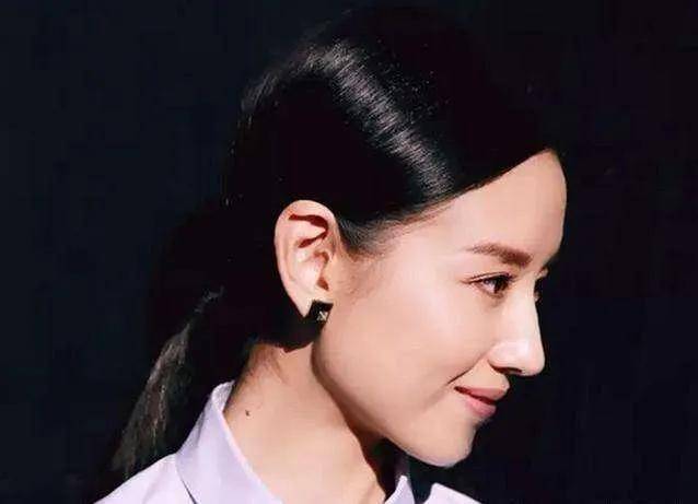 看了董洁,杨洋,祖儿的照片,才知道为啥那么多人都要整鼻子