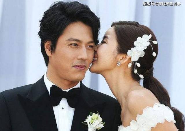 47岁韩在石近照,与朴率美结婚已7年,2个女儿照片曝光超可爱