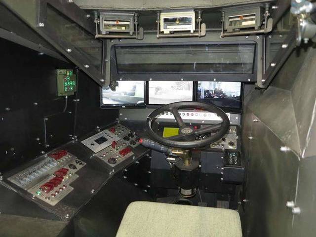 机甲驾驶舱内部图片