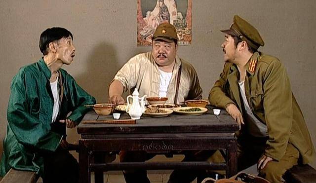 不过作为安邱伪军里面唯一说日本话的,白翻译拥有其他汉奸难以比拟的"