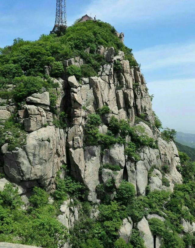 淄博鲁山观景受惊撼,穿越万石迷宫,我太难了