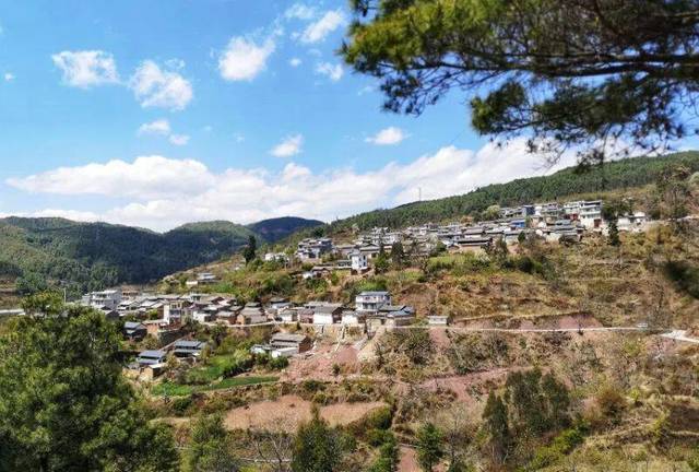 【动态】州委宣传部到弥渡县红岩镇清水沟村开展脱贫攻坚百日总攻坚