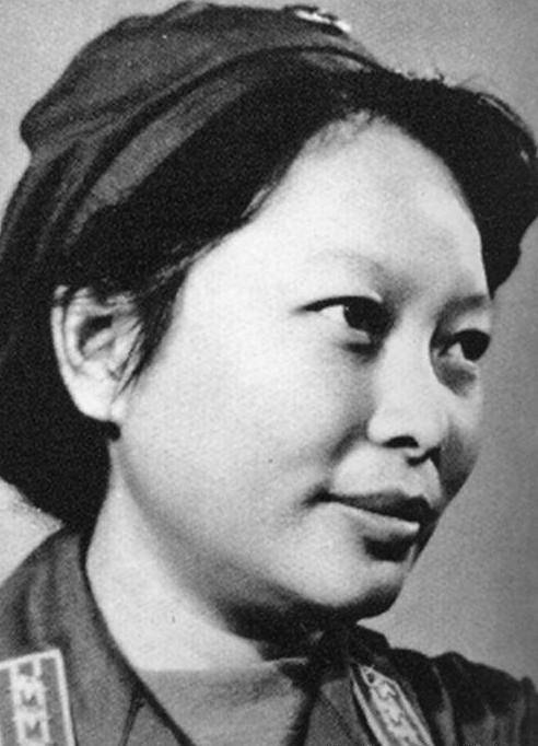 延安往事:他爱上了开国大将的干女儿,后靠开国元帅说媒成功