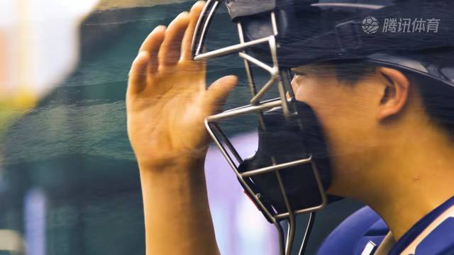 王洋为了棒球梦放弃了已到手的美国大学录取通知