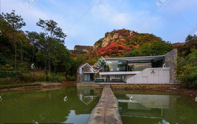 傍黑去万象汇里喝个茶, 晚上回清芷晗舍卧个眠. 睡前别忘