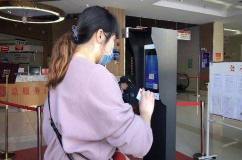 但店铺内呈现出一片忙碌的3a级(4处):木坑,九龙池,徽州大峡谷,黟县