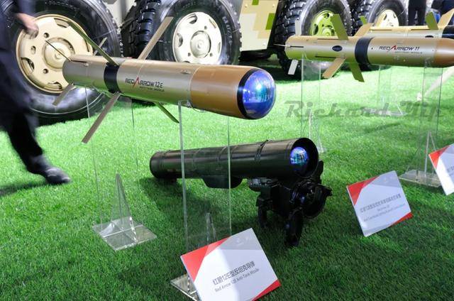 从天而降的掌法!中国红箭-12导弹拿下大单,解放军什么时候装备