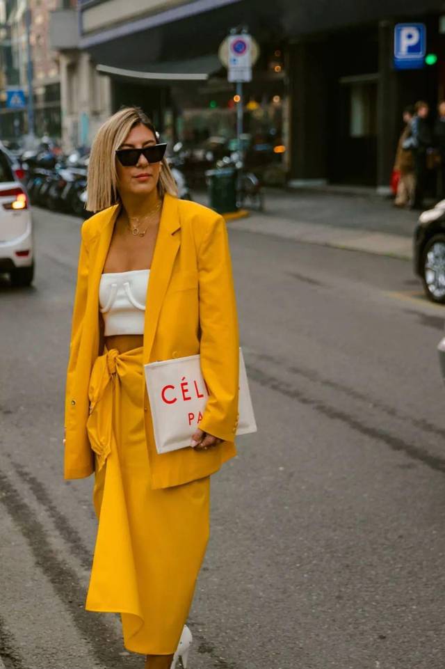 全黄难hold?不,只要掌握好搭配技巧,照样可以是最会穿最好看的小姐姐.