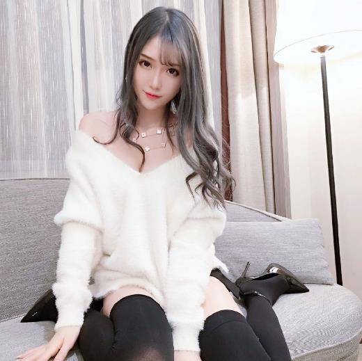 还记得斗鱼二台吗?专搞腐团儿收费内容,导播镜头加鸡腿