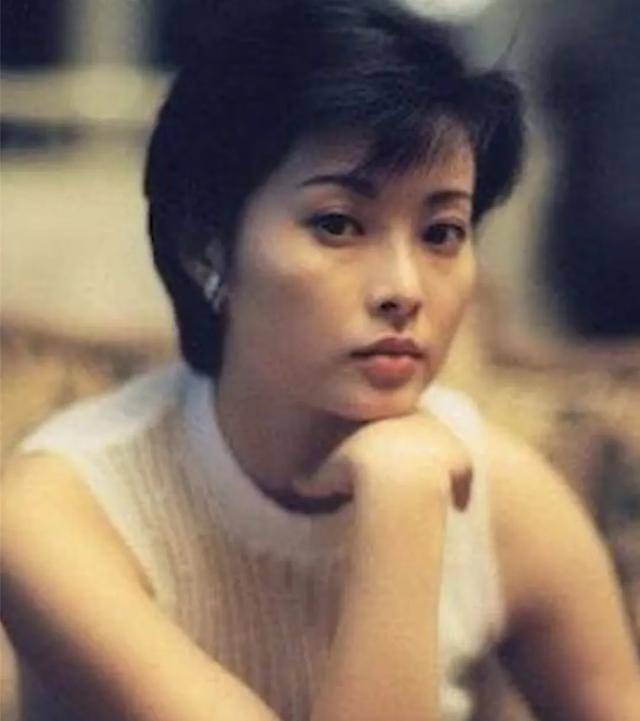 袁立情史,和背后的4个痴情男人