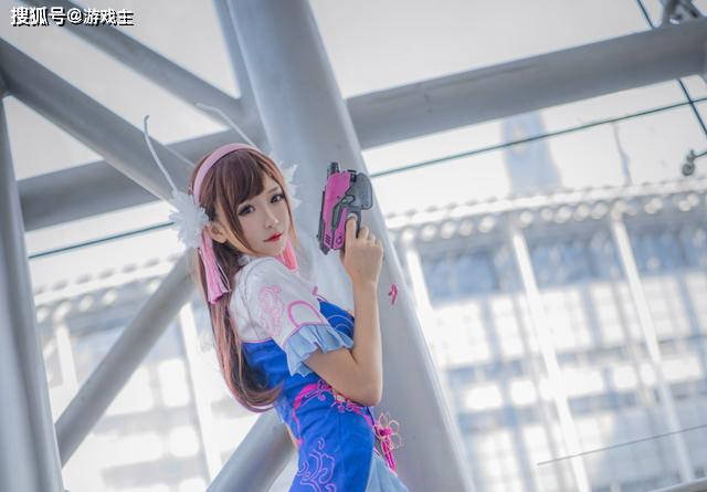 腐团儿cos守望先锋人气角色d.va,展示旗袍装扮秀长腿_手机搜狐网