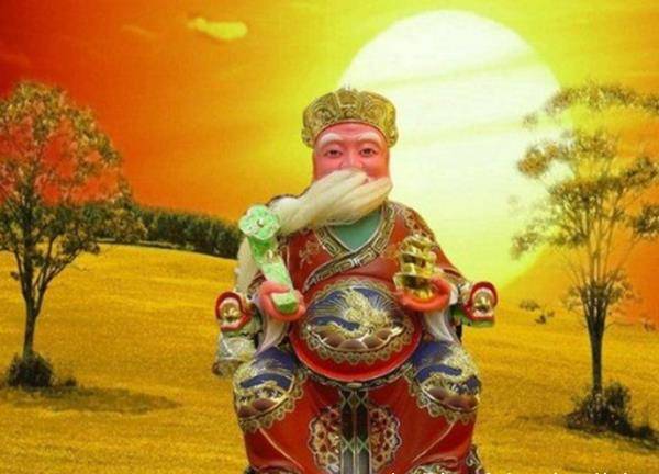 注意:在每年的十二月十六日别忘了祭拜土地公,这叫尾牙,是感谢土地公