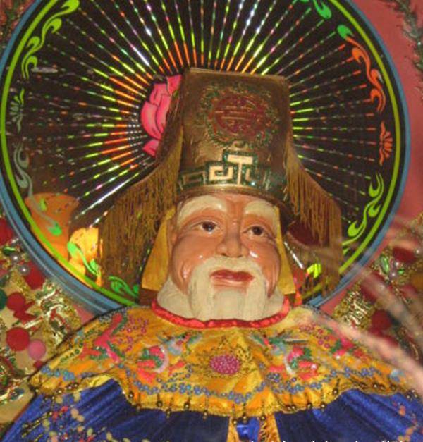 古代中国传说土地神,为什么要拜祭土地神