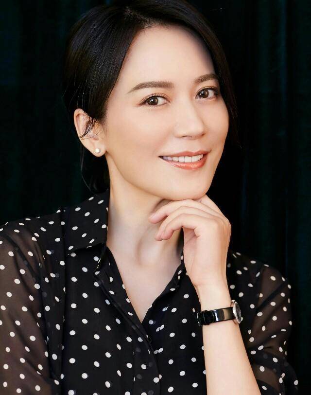 50岁未婚的女星图片