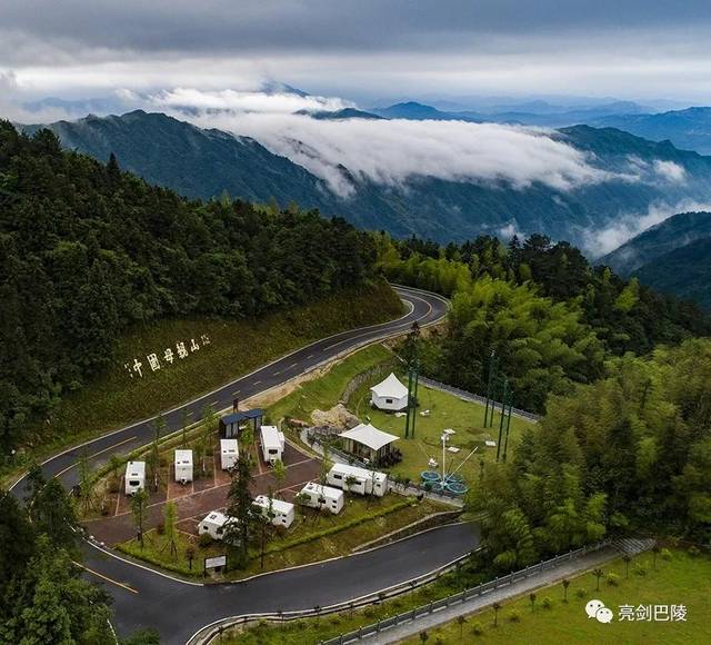 山高水长春开季 天岳幕阜仙闲地