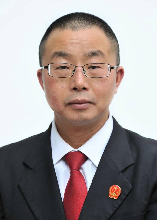 谁能成为第二届蓉城资深法官卓越法官由你选择
