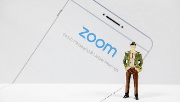 Zoom安全漏洞问题引热议,CEO袁征直播道歉