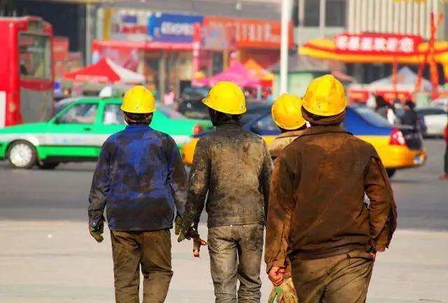 学习厨师篇之每一个在外打拼的人,为什么你越努力反而离钱越远?