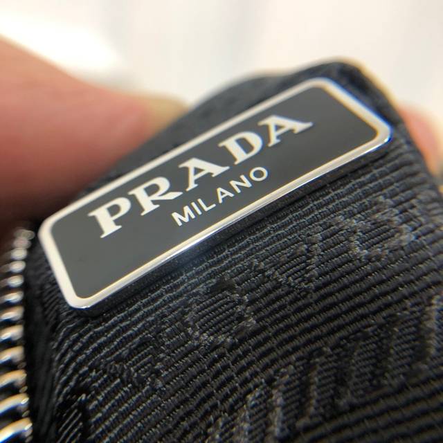 如何辨别真假prada(避坑知识篇)