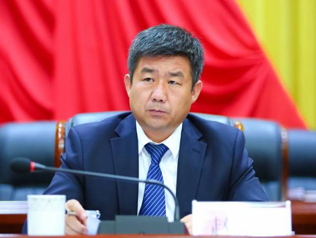 赵彦林让我们向先进典型"致敬"!"这是一次危机,也是一次大考".