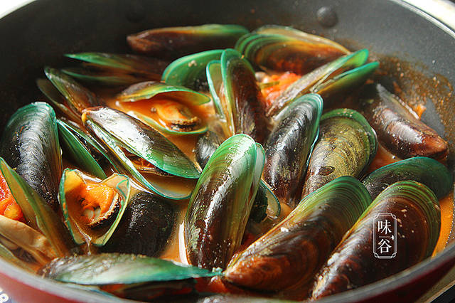 清明的青口最是肥美可口,千万不可错过哦!