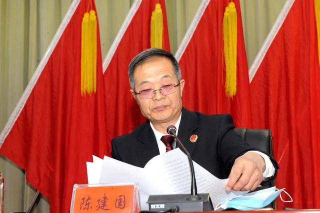 党组副书记,副检察长刘双平主持会议