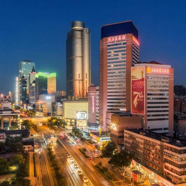 济南山水融入设计理念,"众星捧月"打造济南新地标