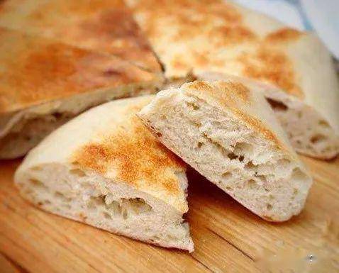 随着时间的推移,这种老长沙的早餐一直延续到九十年代初就消失了,取而