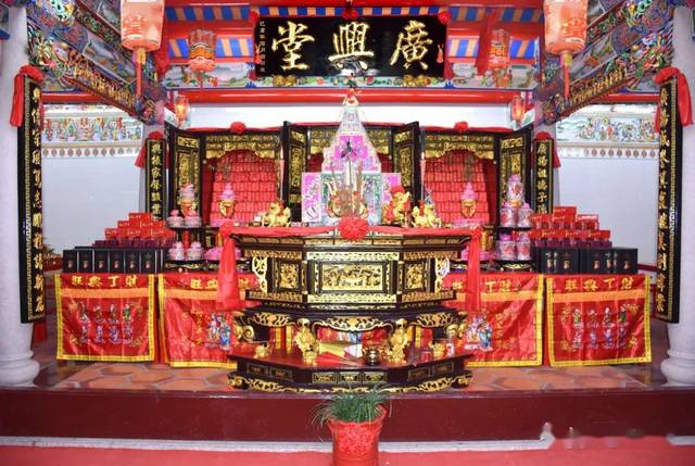 郑氏神山仁房沙陇二十四世仰恋祖广兴堂重光进祠晋主庆典