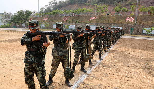 云南武警:聚焦实战谋打赢_手机搜狐网