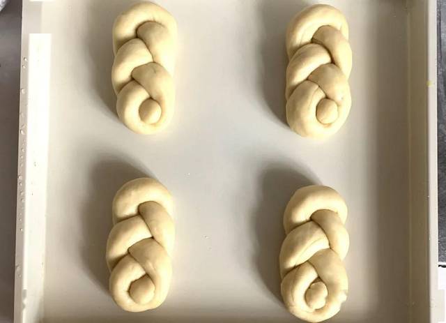 馋哭隔壁家小孩的椰蓉辫子面包你想学吗?