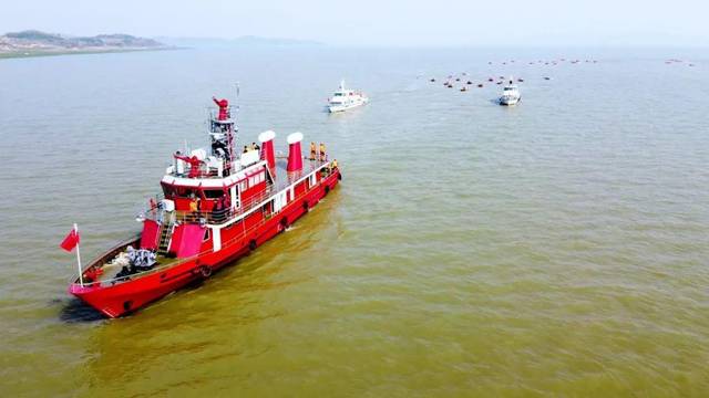 江西消防抗洪抢险演练丨"高精尖"集中亮相,"水陆空"立体救援_手机搜狐