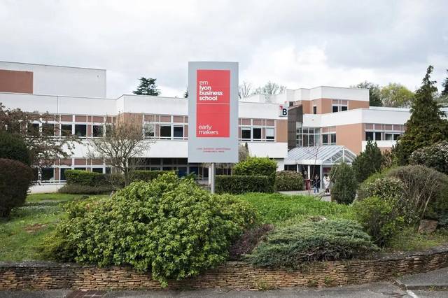 【直播预告】 北邮-里昂gemba龚业明:乌云压顶,寻找中国的银衬战略