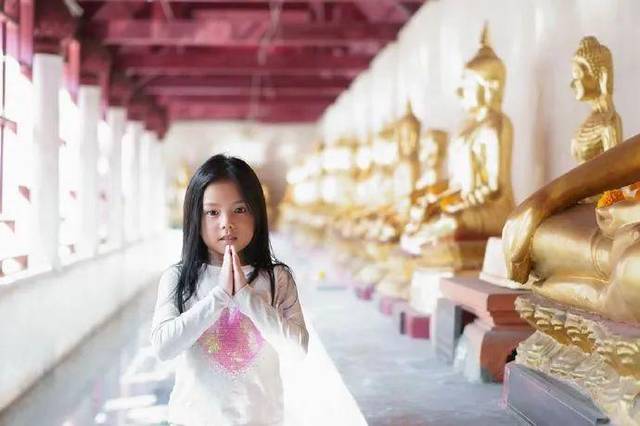 泰国礼仪手势图片