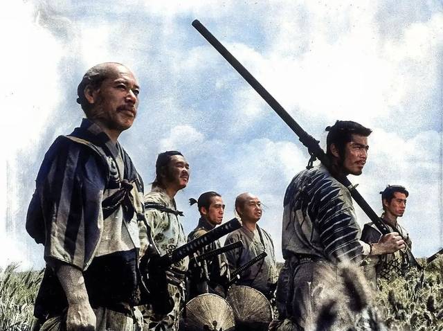 原创《七武士》,在农民与武士阶层不可逾越的鸿沟中折射人性的纯良