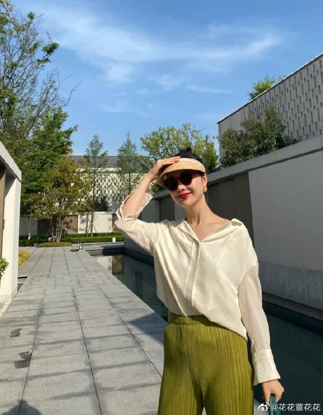 正妻警告小三续:淘宝天猫总裁内部致歉 如涵控股损失3亿美元