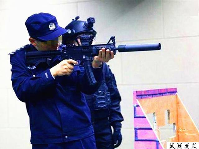 中国警用冲锋枪图片