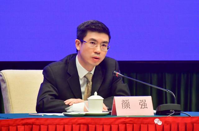 广州一家10口7人感染3人幸免,专家解答:这个举动很关键