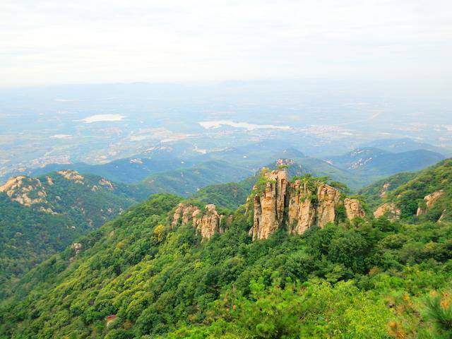 世界上最高的山體雕刻竟然藏在沂蒙山之中高度是樂山大佛的三倍