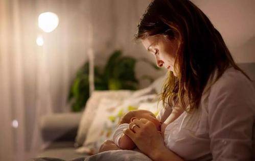 为啥宝宝断夜奶要赶在彻底断母乳之前?原来里面大有讲究,速看