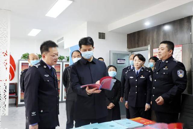 洪洞县委书记黄巍在县公安局调研指导扫黑除恶专项斗争工作