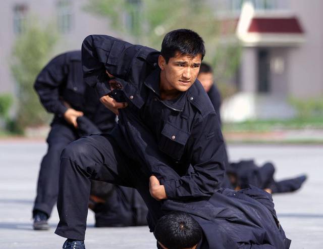 作为一名狱警好不好?看这三点就知道了